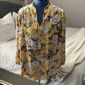 Carolina Belle Yellow Floral Women's Top